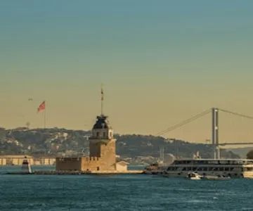 From Asia to Europe: Fairytale Istanbul Tour